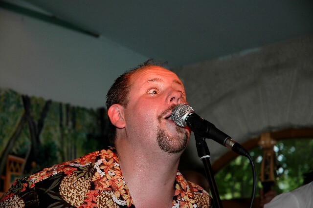 min 2006 06 11 guinguette mp 202